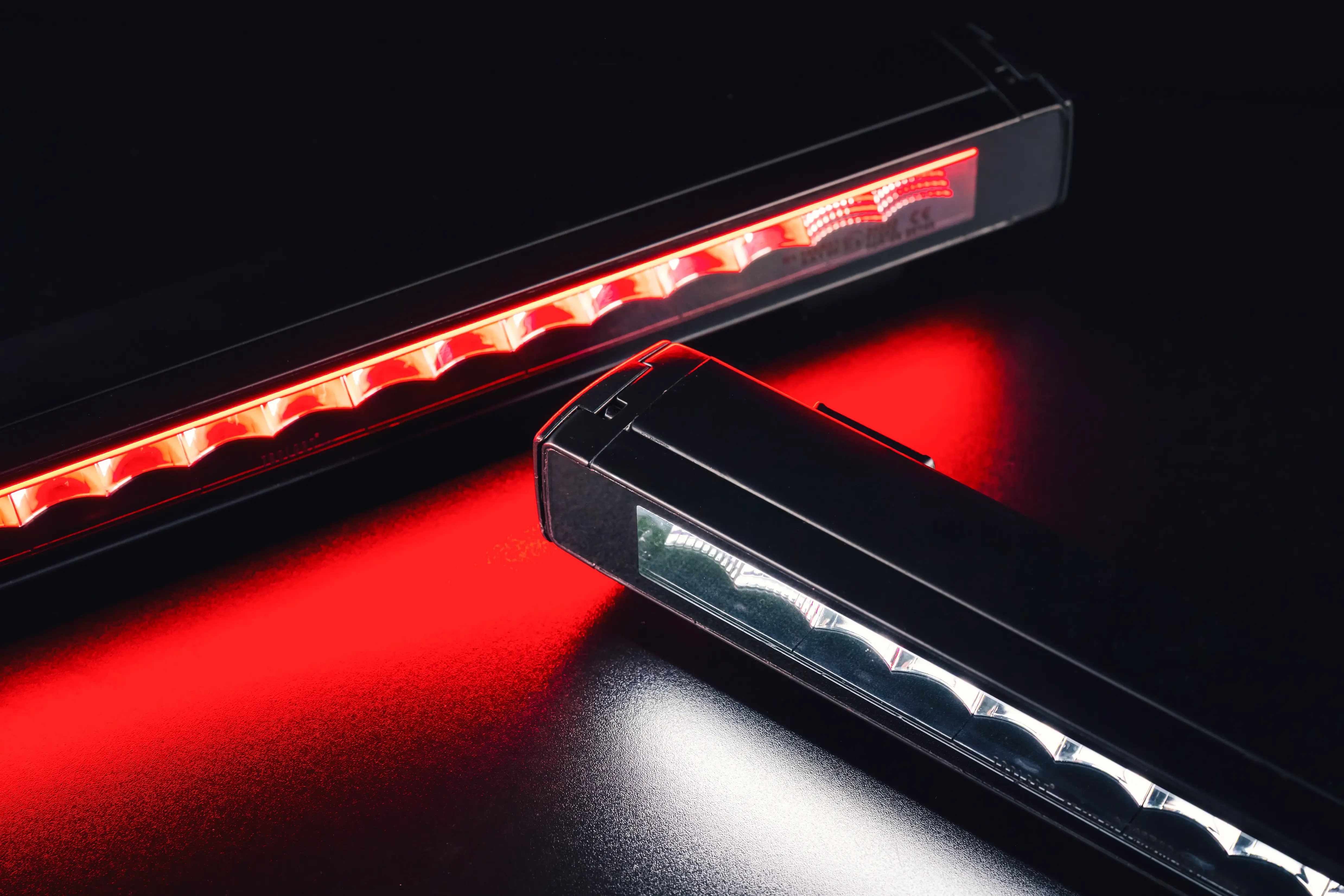 Röð af Stratos LED ljósbara í ýmsum geislumynstrum